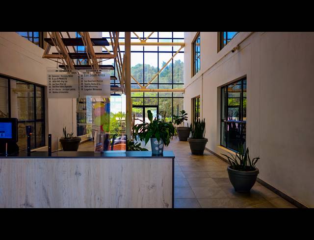 270M² OFFICE TO LET IN UMHLANGA RIDGE